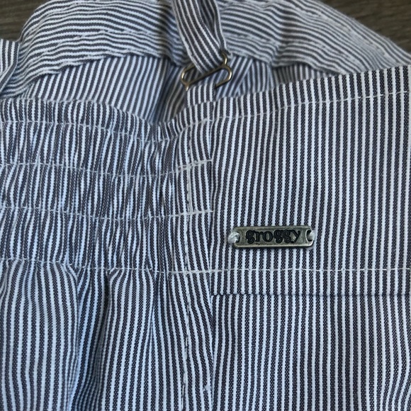 Groggy Balconette Dress - Picture 6 of 7